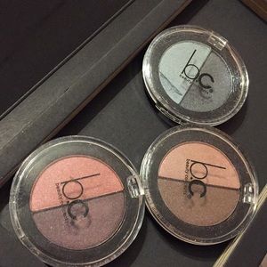 3 small eyeshadow palettes